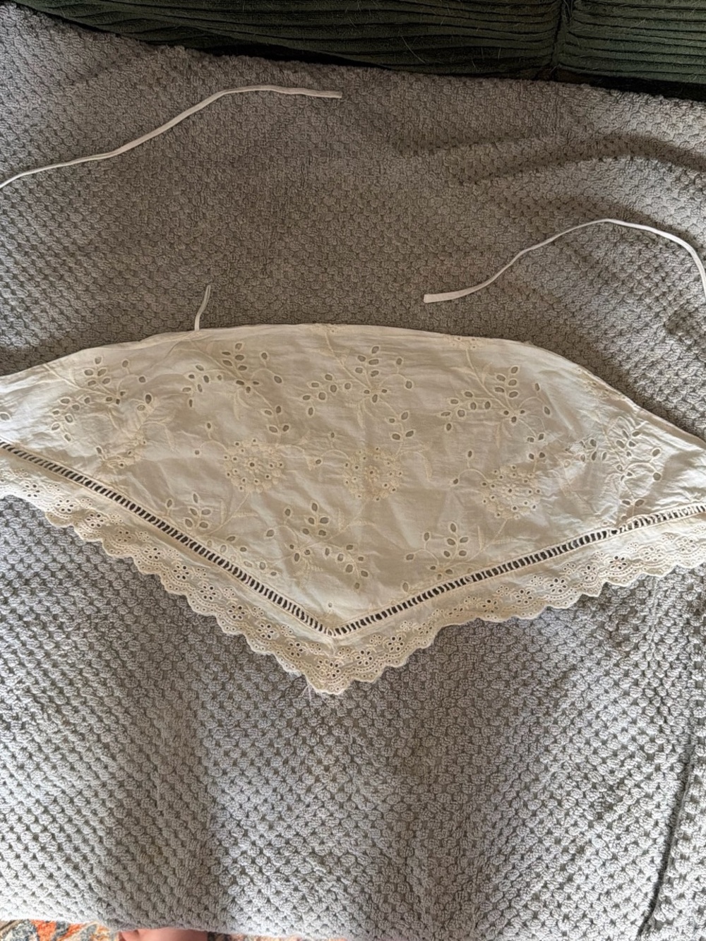 BUCKETLIST White Lace-Trim Camisole Top